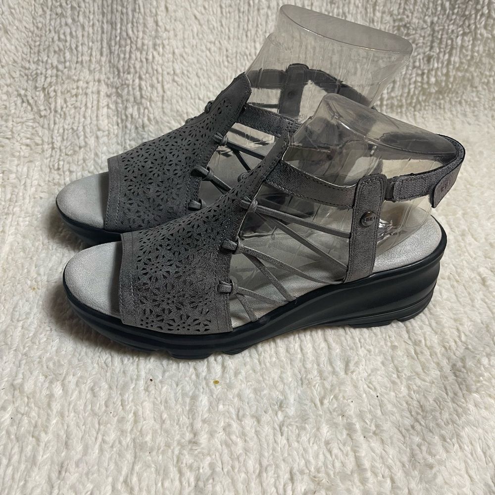 JBU by Jambu water lily gray wedge sandals SZ10M
